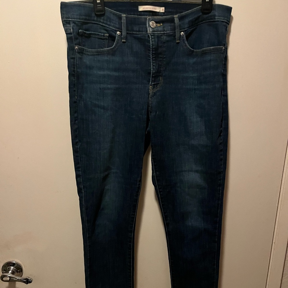 Levi's Women's Skinny Jeans in Dark Blue Wash